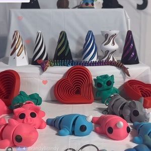 Articulated and Fractal Fidgets Fugurines for Home or Office - Live Sale Only